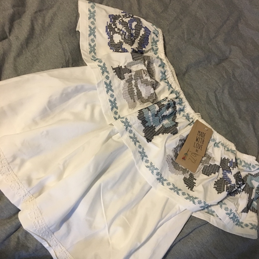 Spool No. 72 off the shoulder top.